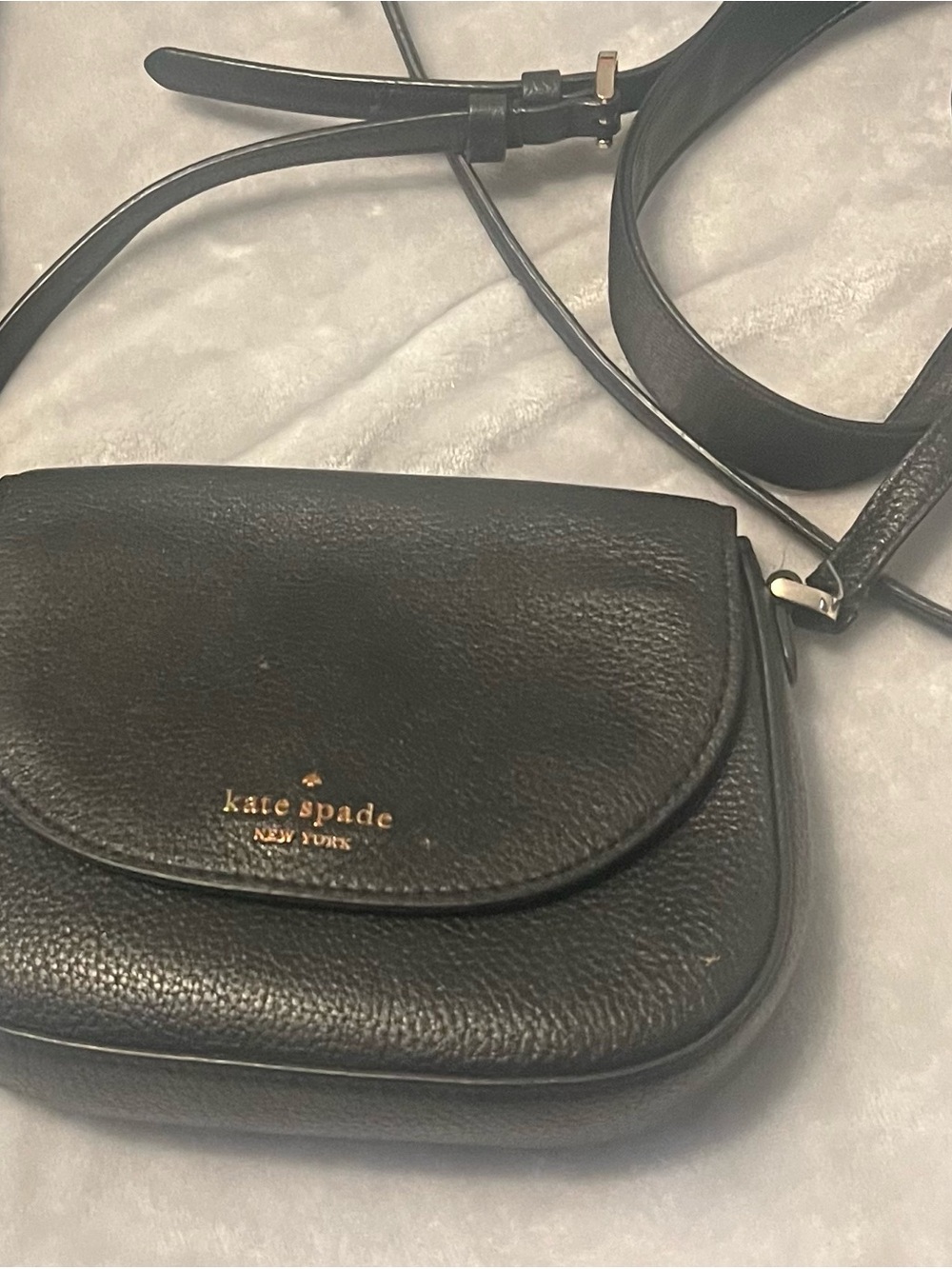 kate spade black pebbled leather small crossbody with gold logo